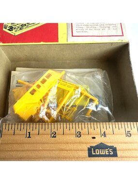 Boyd Models HO Scale Plasser Duomatic Railway Maintenance Model Kit